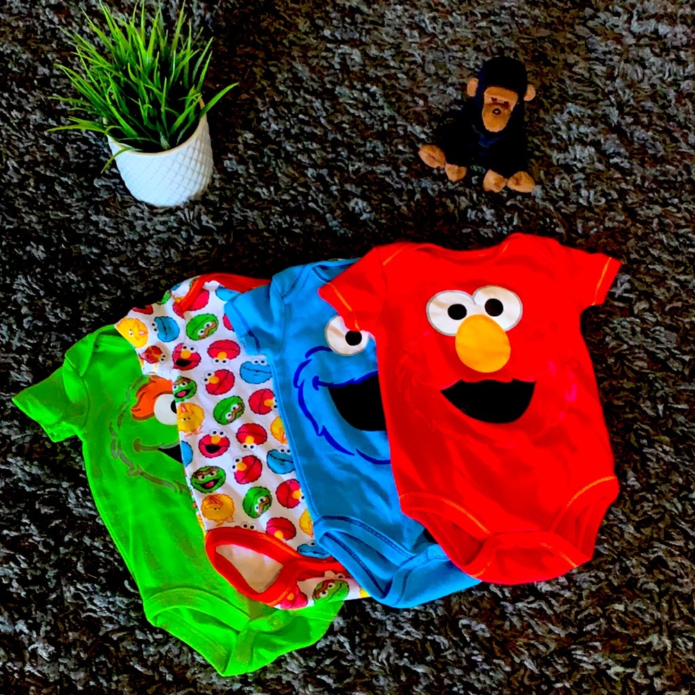 💛 Sesame Street Onesie Bundle!! Boys 3/6 months